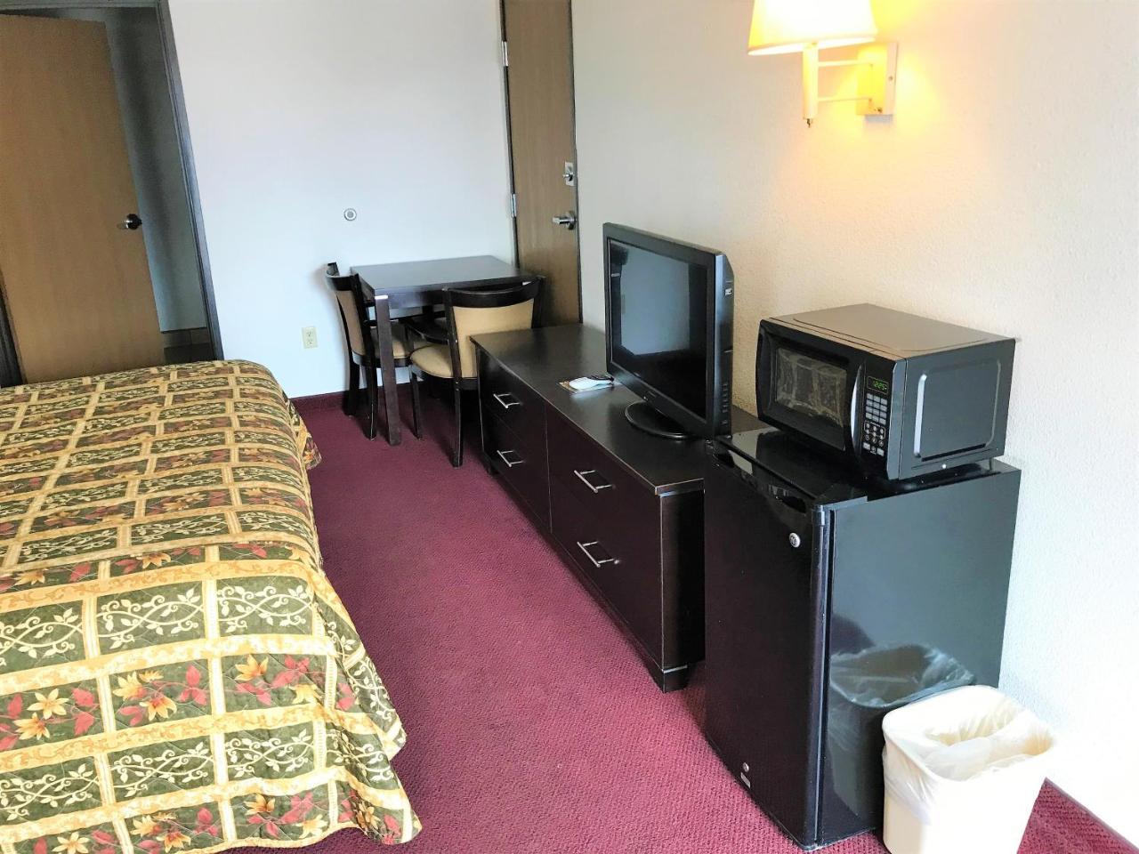 American Inn & Suites Albuquerque Extérieur photo